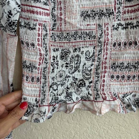 American Rag White and Black Blouse - Picture 4 of 11